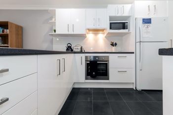 Bay Parklands Unit 33 / 2 Gowrie Avenue - Accommodation Mermaid Beach 5