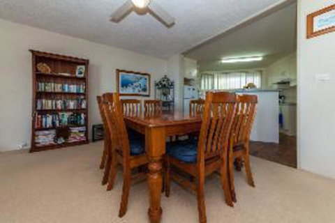 Portofino Unit 4 / 7 Laman Street - Accommodation Mermaid Beach 2