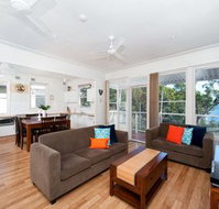 Bagnalls Beach House 3 Burbong Street