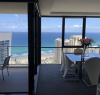 Circle on Cavill Luxury 2 Bedroom Ocean Views - Accommodation Mermaid Beach