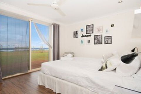 La Plage - Accommodation Mermaid Beach 3