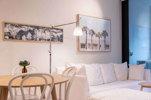 Trendy 1 Bedroom Apartment In The Heart Of Collingwood - Accommodation Mermaid Beach 7