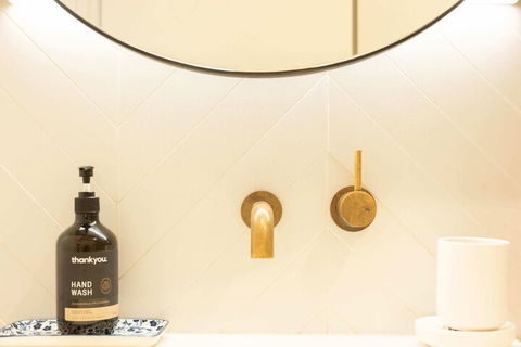 Trendy 1 Bedroom Apartment In The Heart Of Collingwood - Accommodation Mermaid Beach 1