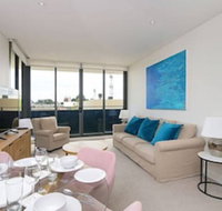 Large Modern 2 Bedroom Apartment Near Lake Claremont - Accommodation Mermaid Beach