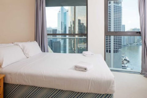 Amazing CBD 2BD Apartment W / Parking & Pool! - Accommodation Mermaid Beach 0