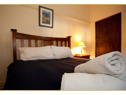 Fairholme Apartment - Accommodation Mermaid Beach 2