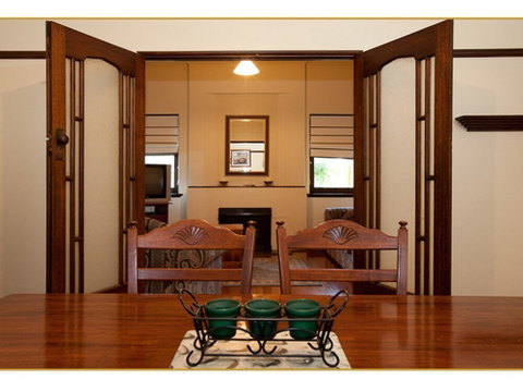 Fairholme Apartment - Accommodation Mermaid Beach 5