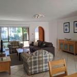 DAVIES STREET 3 / 14 MOLLYMOOK - Accommodation Mermaid Beach 0