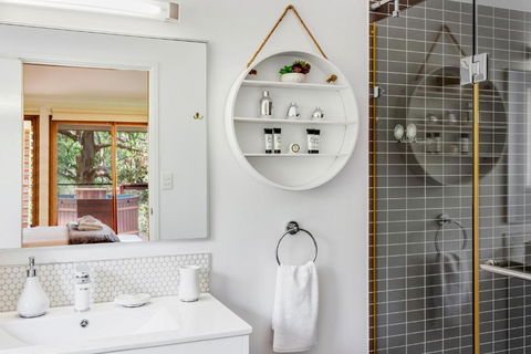 Ravensbourne Escape Tree Tops - Accommodation Mermaid Beach 3