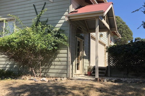 Alpine Stag Lodge Unit 1 - Accommodation Mermaid Beach 1