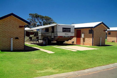 BIG4 Dongara Denison Beach Holiday Park - Accommodation Mermaid Beach 4