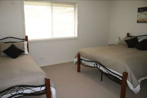 Breakaway Apartments - Accommodation Mermaid Beach 4