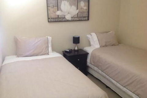 Breakaway Apartments - Accommodation Mermaid Beach 2