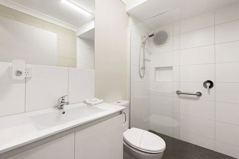 Regent Park - Accommodation Mermaid Beach 5