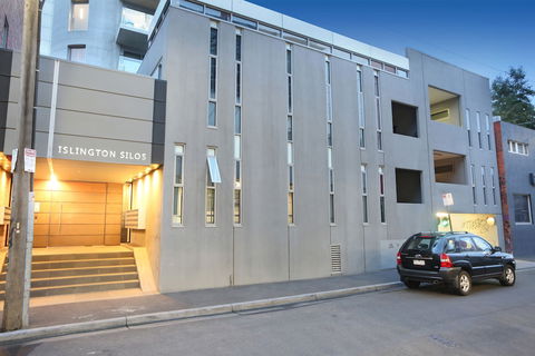 StayCentral Collingwood Silo - Accommodation Mermaid Beach 2