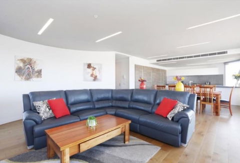 StayCentral Collingwood Silo - Accommodation Mermaid Beach 4