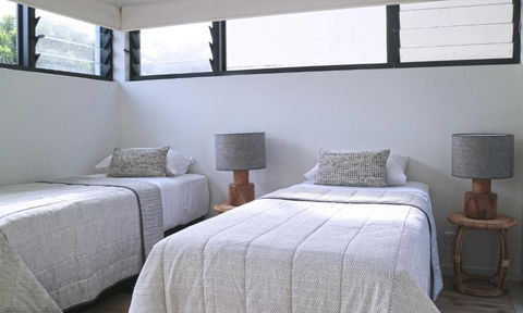 Beachside Lennox - Accommodation Mermaid Beach 1