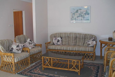 Kurranulla Unit 1 / 15 Weatherly Close - Accommodation Mermaid Beach 6