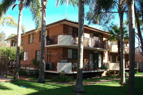 Kurranulla Unit 1 / 15 Weatherly Close - Accommodation Mermaid Beach 1