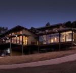 The McLaren Eye Holiday House - Accommodation Mermaid Beach
