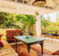 The Blue Beach House - Accommodation Mermaid Beach