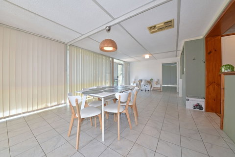Comfy Home Near Airport & City 2280 - Accommodation Mermaid Beach 4