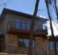 Of Stone  Wood Guesthouse Secluded getaway - Accommodation Mermaid Beach