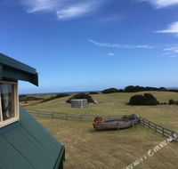 Donington - Accommodation Mermaid Beach