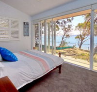 Ebb  Flow Sandy Point Road 70 - Accommodation Mermaid Beach