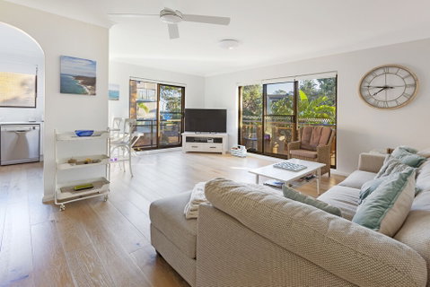 Victory Court Unit 1 / 3 7 Columbia Close - Accommodation Mermaid Beach 4