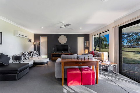 Horizons Escape Villa 136 - Accommodation Mermaid Beach 7