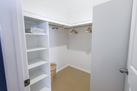 Absolute Airlie Central Airlie Beach - Accommodation Mermaid Beach 2