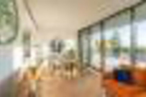Amazing Lake View Apartment AtAlber Park  - Accommodation Mermaid Beach 3