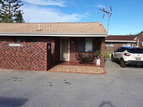 Ocean Beach Chalet 18 - Accommodation Mermaid Beach 5