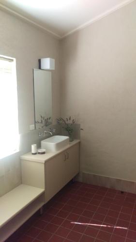 The Cottage At Riverside Farm - Accommodation Mermaid Beach 3