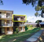 54 Bay Parklands 2 Gowrie Avenue air con pool tennis courtchild friendly