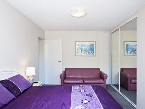 Weatherly Close Ocean Shores Unit 07 27 - Accommodation Mermaid Beach 5