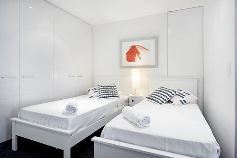 Circle On Cavill Q Stay - Accommodation Mermaid Beach 4