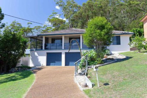 Kallaroo Street 3 Corlette - Accommodation Mermaid Beach 5