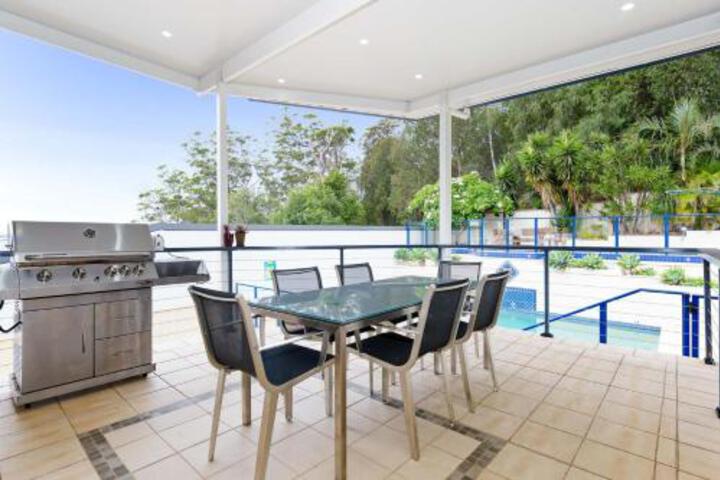 Corlette NSW Accommodation Mermaid Beach