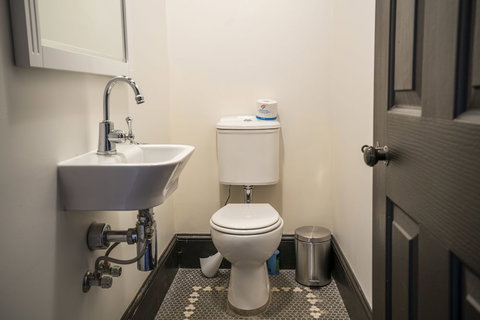 Hosies - Accommodation Mermaid Beach 3