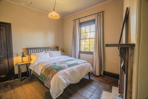 Hosies - Accommodation Mermaid Beach 5