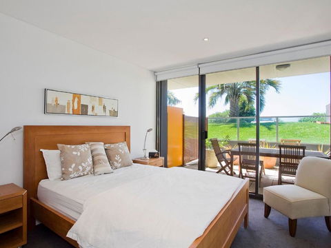 LORNE CHALET APARTMENT 10 Ask About Midweek Deals - Accommodation Mermaid Beach 6