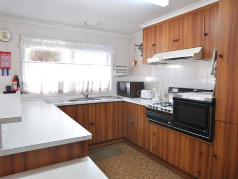 RETRO RETREAT INLET SIDE - Accommodation Mermaid Beach 6