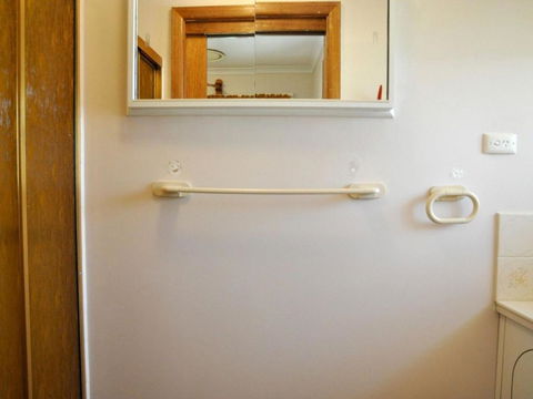 RETRO RETREAT INLET SIDE - Accommodation Mermaid Beach 5