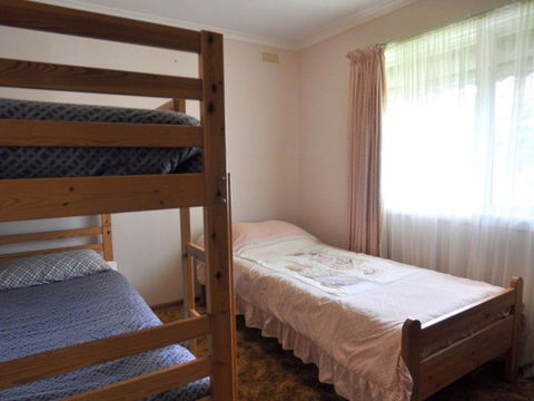 RETRO RETREAT INLET SIDE - Accommodation Mermaid Beach 2