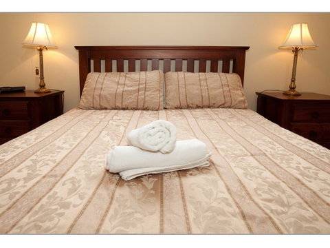 Fairholme Townhouse - Accommodation Mermaid Beach 3