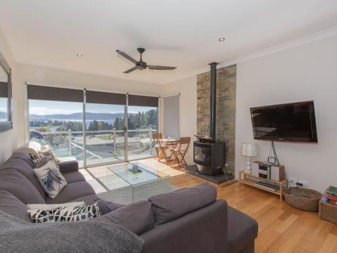 Aspect 2 / 8a Poly Cow Lane - Accommodation Mermaid Beach 5