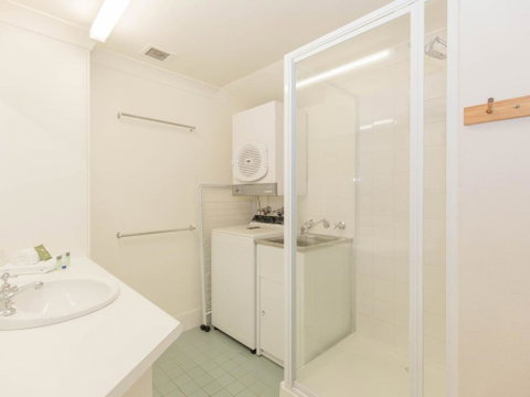 Razorback 13 / 1 Gippsland Street - Accommodation Mermaid Beach 4
