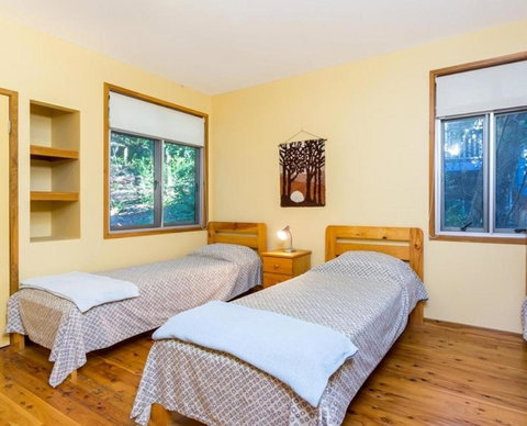 Bethongabel - Accommodation Mermaid Beach 4